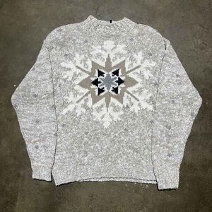 Tailor Vintage Cream and Gray Snowflake Crewneck Sweater